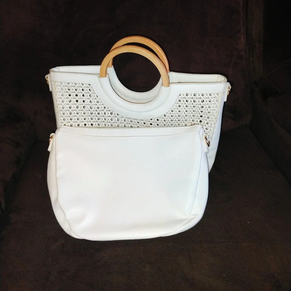 Mali + Lili Brielle Woven Tote w/ Removable Pouch 2-in-1 White Purse Wood Handle